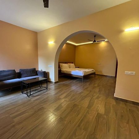 Rococco Ashvem Hotel Mandrem Exterior photo