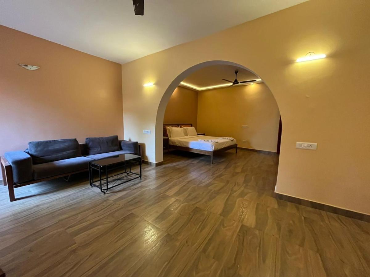 Rococco Ashvem Hotel Mandrem Exterior photo